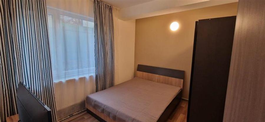 De inchiriat apartament 3 camere, semicentral, zona Papiu