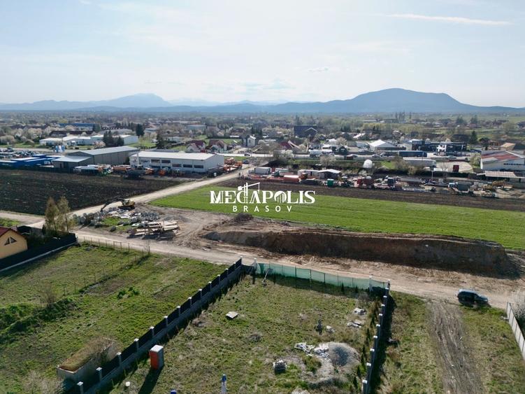 Teren intavilan | Autorizație de construcție + Avize | P + 2E + M
