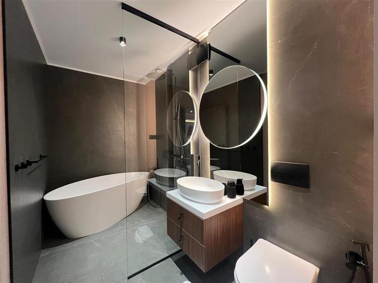 Apartament exclusivist cu 2 camere Catedrala