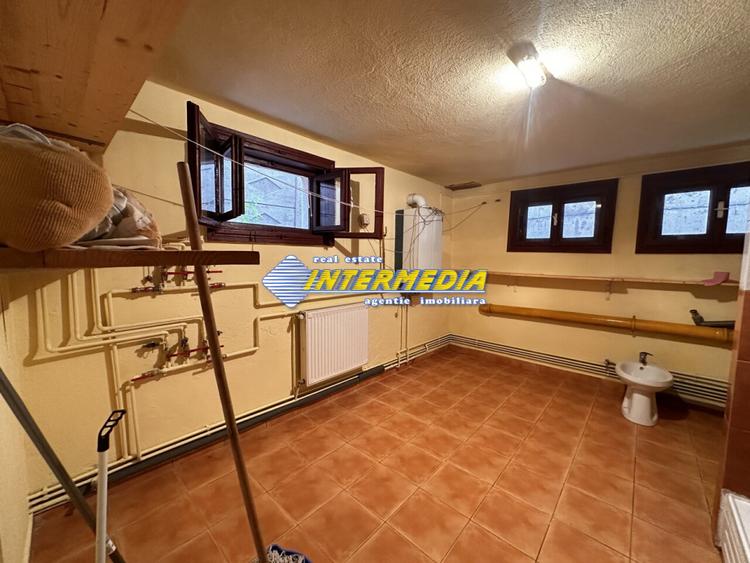 Vanzare Casa D+P+2E+Pod cu 10 camere, garaj si curte în zona Cetate, Alba Iulia