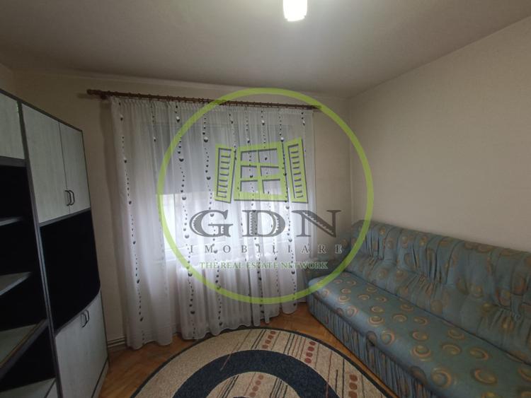 Apartament cu 3 camere, etaj 2, de vânzare în mun. Reghin, bld. Unirii