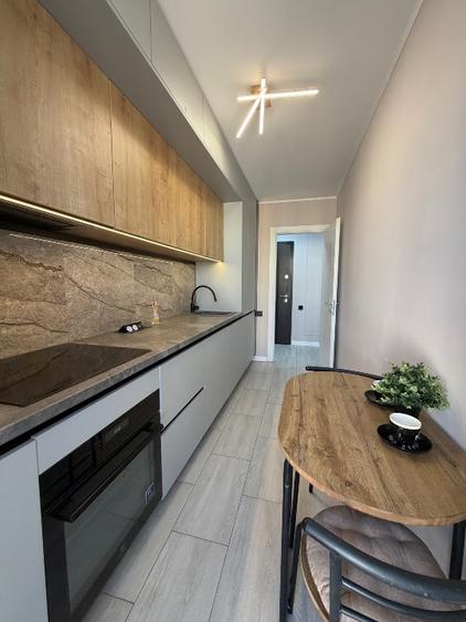 Apartament 3 camere parcare inclusă Cosmopolis propietar fără comision sau TVA