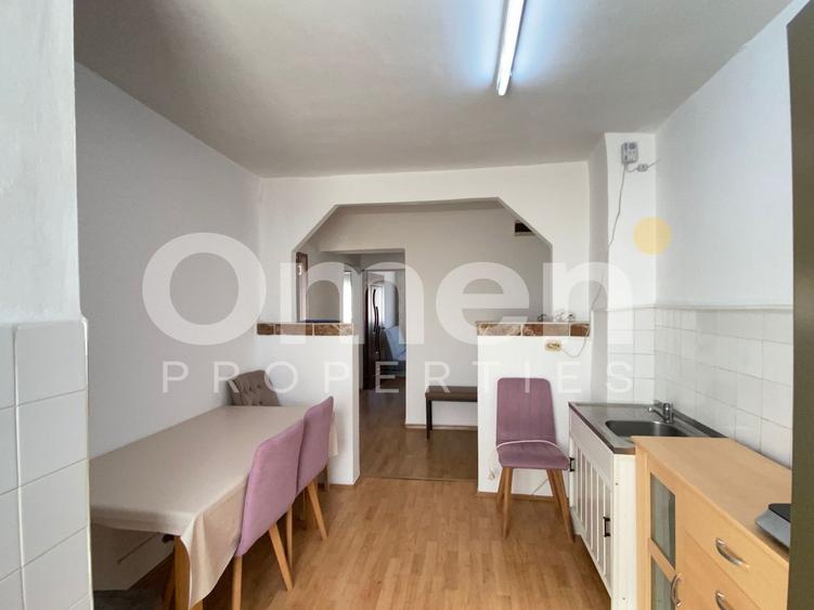 Apartament spatios cu 4 camere decoamndat, zona Republicii