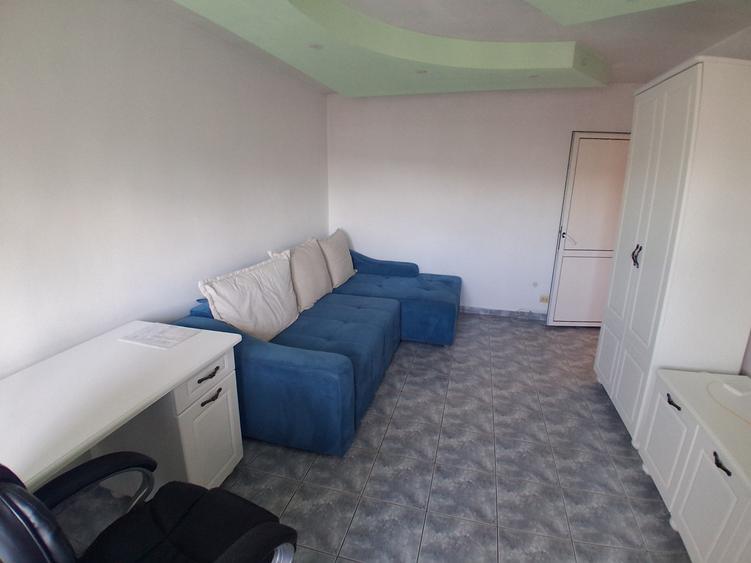 PACURARI PETRU PONI  2 CAMERE DECOMANDAT 60 MP MOBILAT BLOC 1984  COD 162702