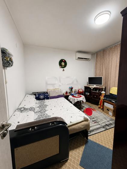 2 camere Aviației decomandat, et. 3, an 1985, metrou, 58 mp