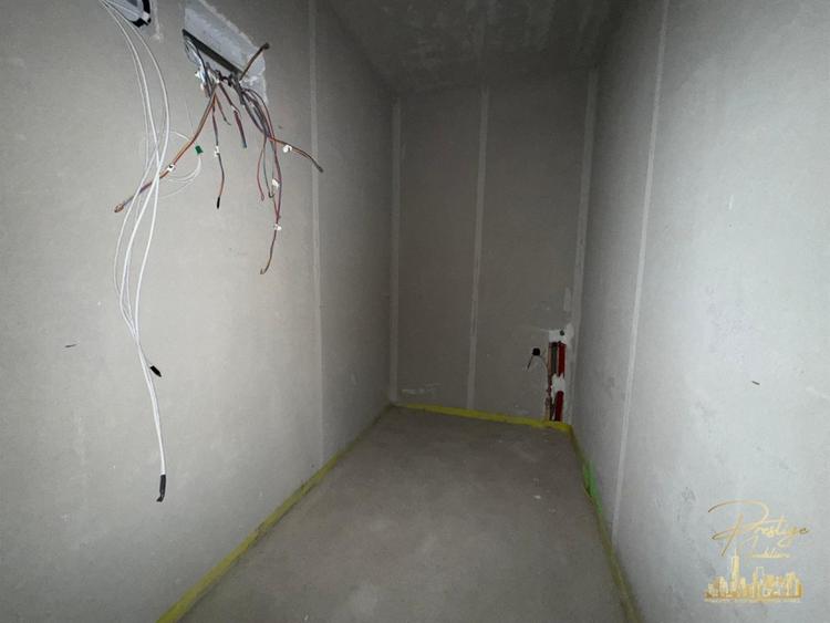 Apartament cu 2 camere spalatorie si dressing de vanzare- Scala Cetate