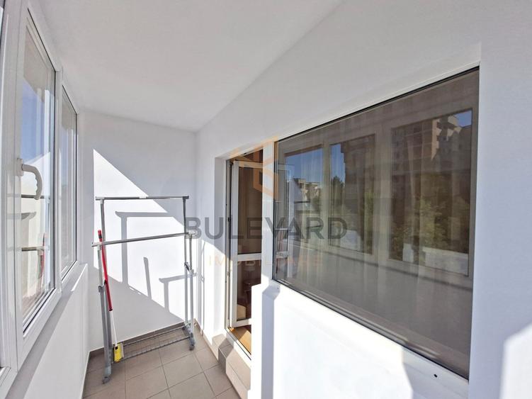 Apartament 3 camere decomandate + parcare, mijlocul strazii Titulescu!
