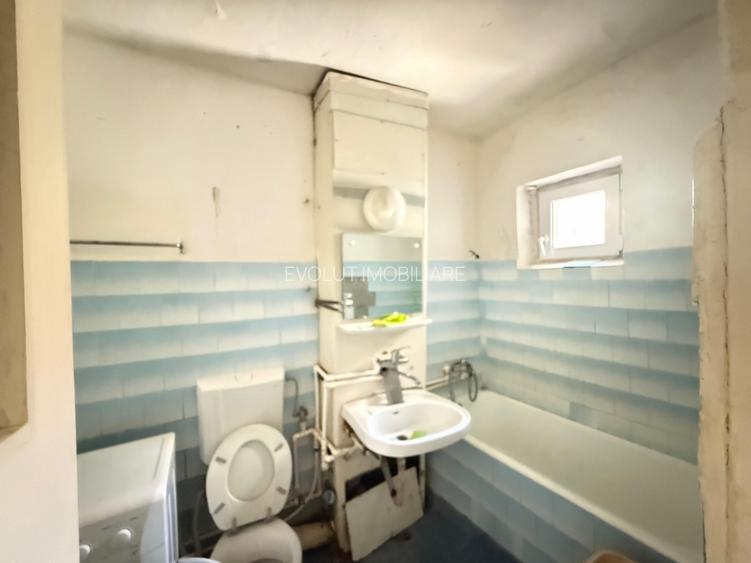 Apartament 3 camere decomandat spatios Medgidia, zona VS-uri - 7