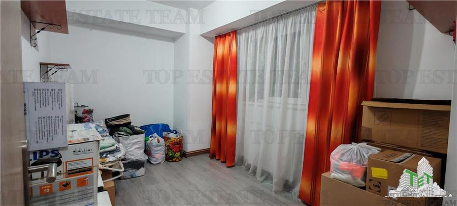 Apartament de 4 camere, cu centrala proprie, foarte spatios, in Militari, la 2 m