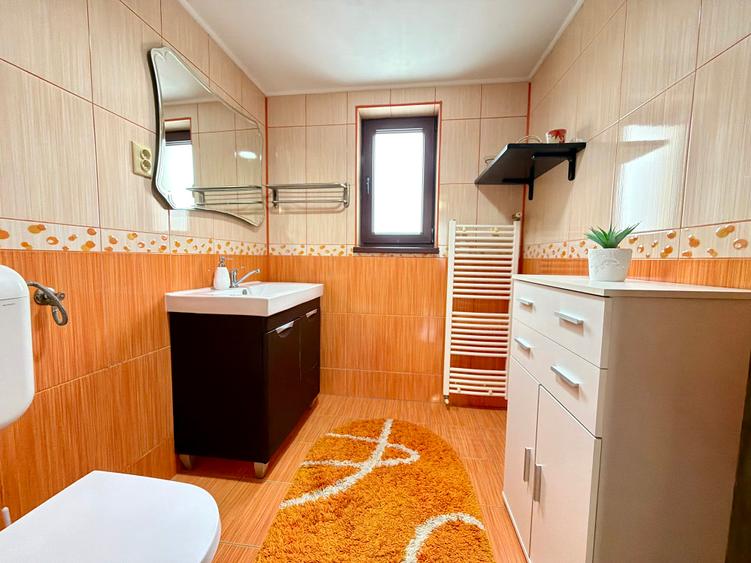 Vila P + M, 1017 mp teren, Siretu - Saucesti