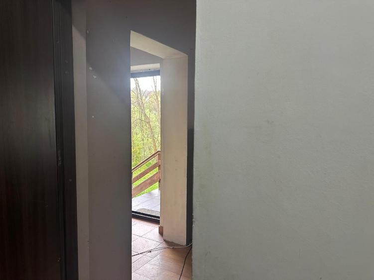 Vand complex imobiliar 5250 mp + vila 1047mp Muereasca Valcea accept SCHIMB/RATE