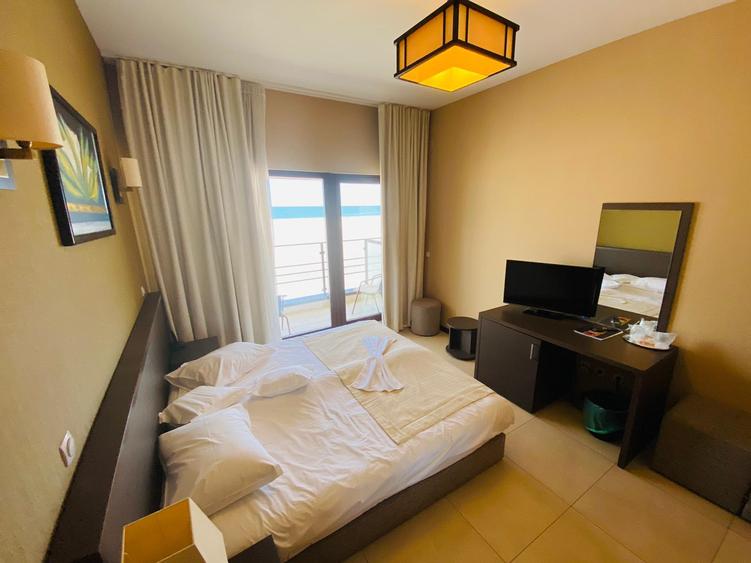 Mamaia, Hotel+ restaurant