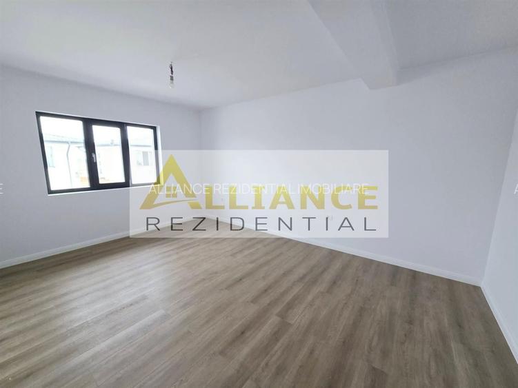 Vila individuala- 4 camere- panouri solare- 800m de STV - 5