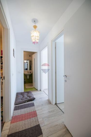 Apartament 3 camere | 75 mp | 2 băi | parcare + boxă | Tractorul