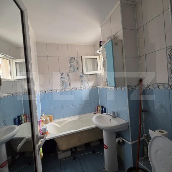 Apartament 4 camere, decomandat , 85 m2 , Micro 39