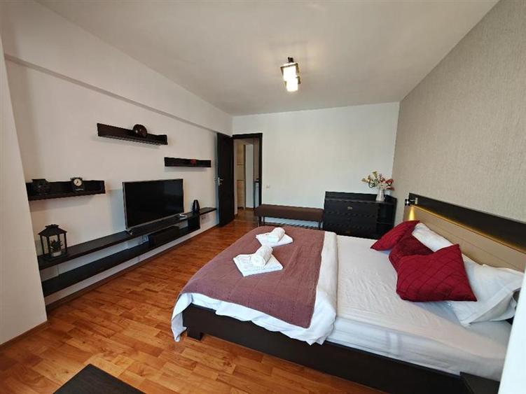 Inchiriem Apartament 2 Camere, Modern, Decomandat, Racadau