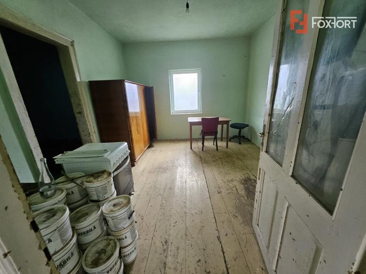 Casa individuala 5 camere de vanzare, zona centrala Sagu, Arad