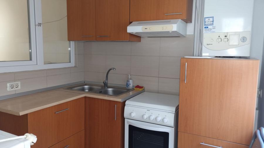 Vitan Moll , 5 munte metrou  Mihai Bravu