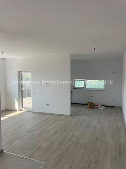 Duplex pe parter de vanzare in Bucovat - 7