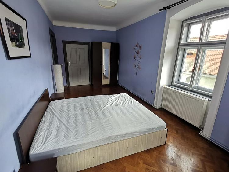 INCHIRIEZ apartament 2 camere la casa,renovat,zona Orasul de Jos