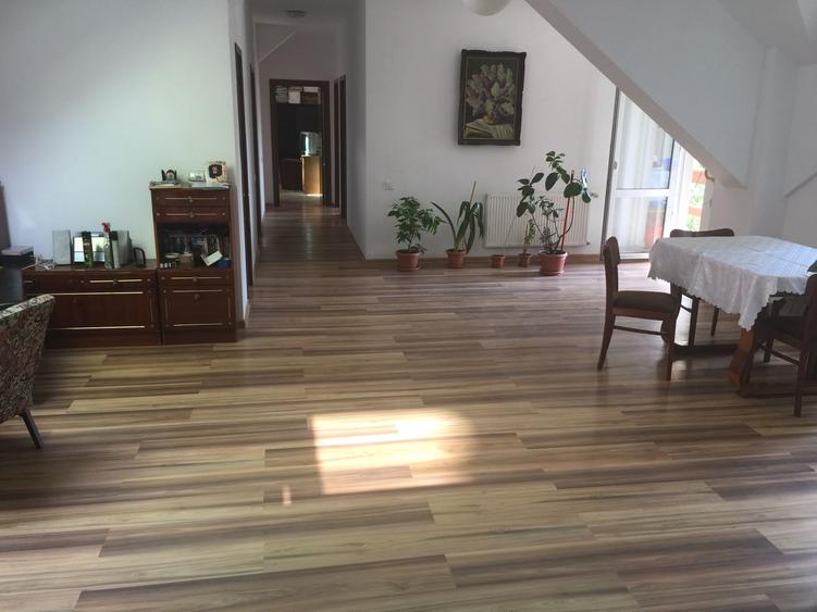 Apartament 4 camere in bloc vila zona Scriitorilor