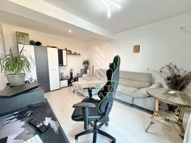 Apartament cu 2 camere mobilat decomandat, dressing si debara in Giroc