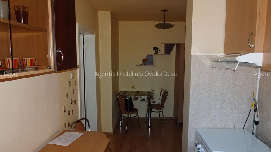 Inchiriez, apartament cu 2 camere in Deva, zona ultracentrala (Casa de Cultura) - 3