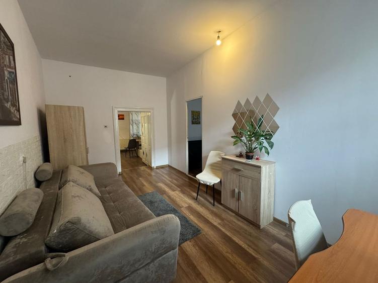 Apartament 2 camere 55mp- zona magazinului Central