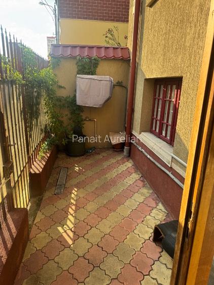 Inchiriez apartament in vila pretabil birou sau activitati comerciale - 2