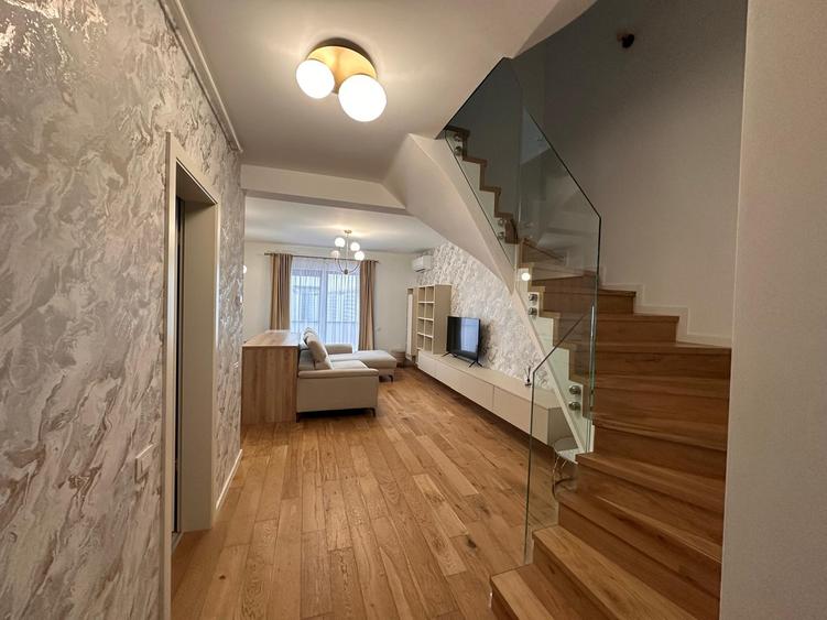 2 camere modern duplex de inchiriat
