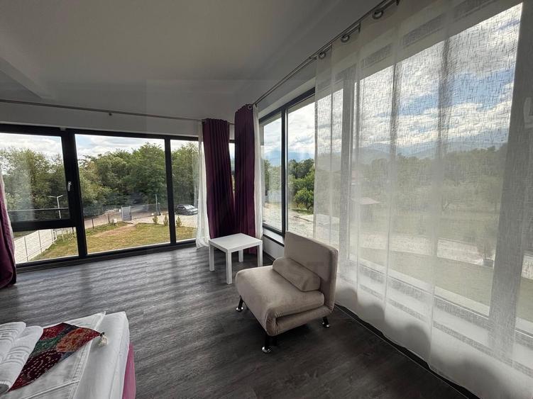 Pensiune PREMIUM 10 camere și Casă Individuală Valea Avrigului 4.600mp