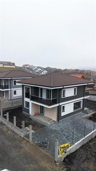 Casa cu CF l 5 camere l Semifinisata l Chinteni