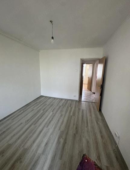 Apartament 3 Camere,zona Giurgiului, semidecomandat, zona linistita