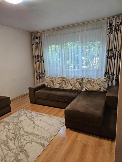 Apartament 2 camere decomandat de vânzare – Șoseaua Giurgi