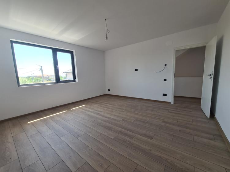 Otopeni-Casa 4 camere, spatioasa.Proiect rezidential central, finalizat. Doar 2!