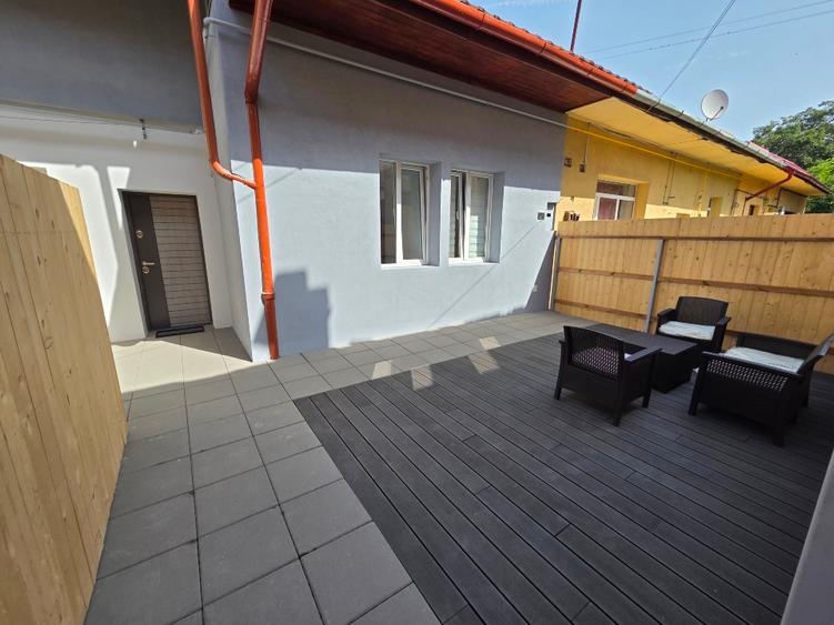 Apartament 2 camere, in casa