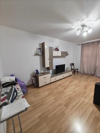 Închiriez apartament 3 camere – vis-a-vis de Mega Mall, Bucuresti