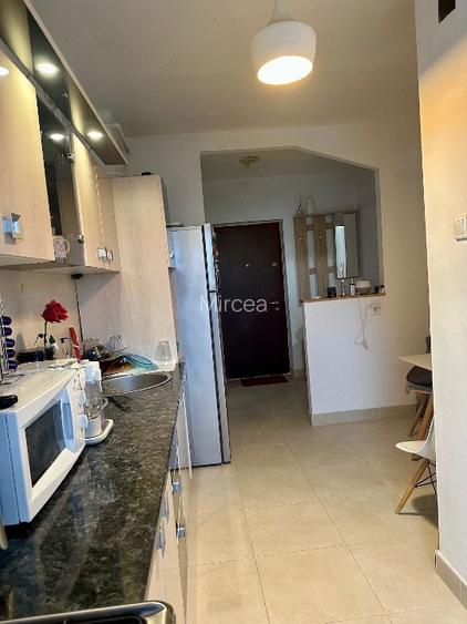 PF - ZONA CENTRALA-CIPARIU - Apartament 2 camere decomandat - 4