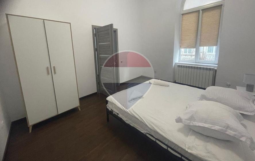 Apartament cu 3 camere P-ta Unirii- Centrul Istoric
