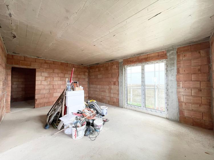 Duplex separat prin camera tehnica, 130 mp utili - Mosnita Veche