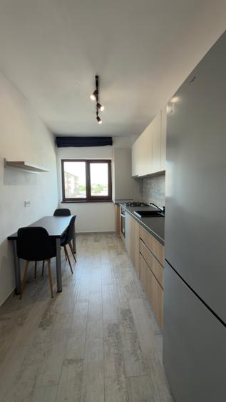 Garsoniera la intrare in Sanpetru langa noul Mall str Sf Stefan nr 2