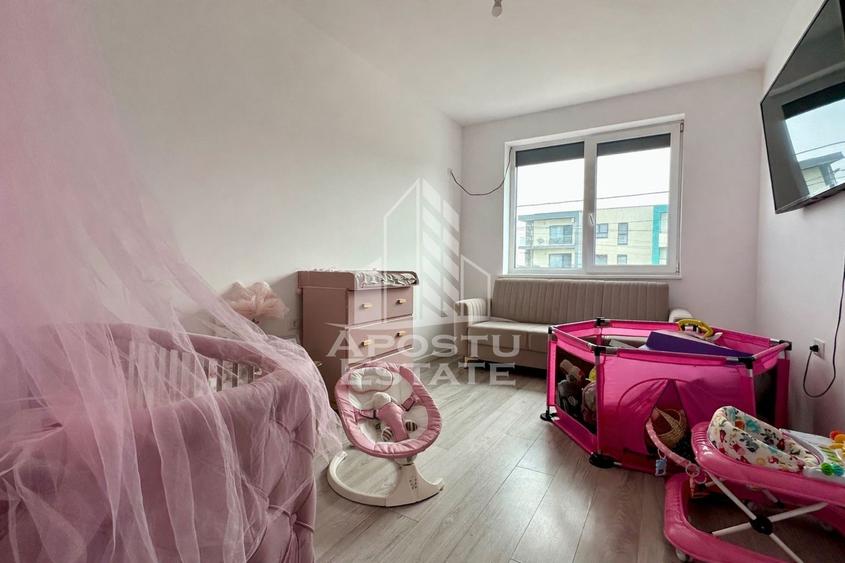 Apartament de vanzare cu 3 camere, etajul intai, Dumbravita
