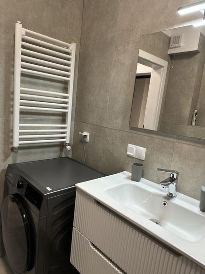 Studio nou - de INCHIRIAT cu loc de parcare