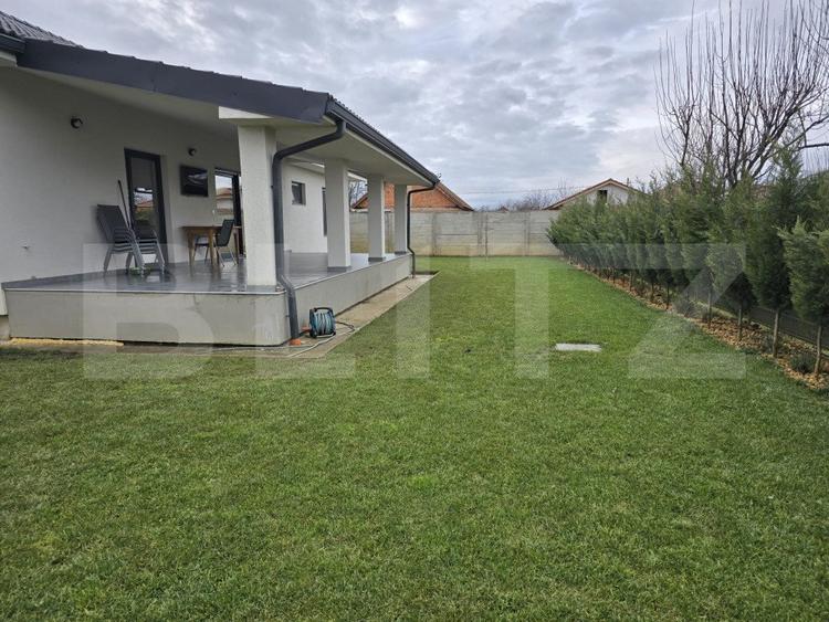 Casa 3 camere, 200 mp, Lazuri