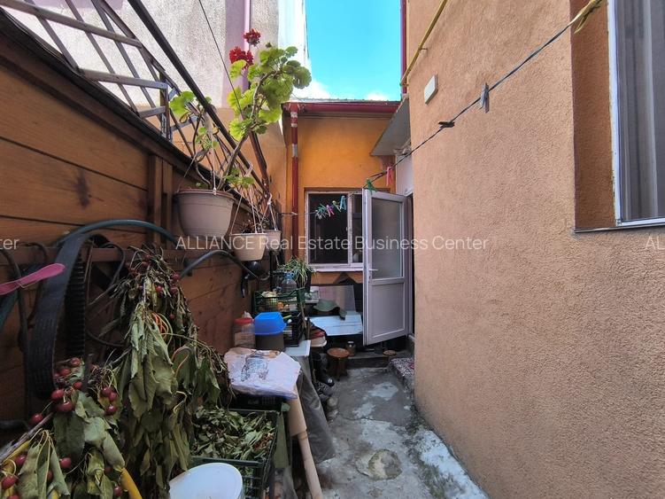 CENTRU - Casa solida cu etaj ,la pret de apartament ! - 17