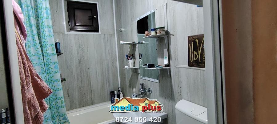Vânzare apartament 3 camere, etaj 1, Micro 19 – mobilat complet