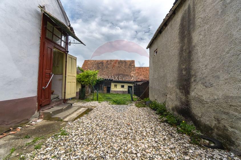 Casă tradițională cu teren de 1.995 mp în Jibert, | COMISION 0% - 17
