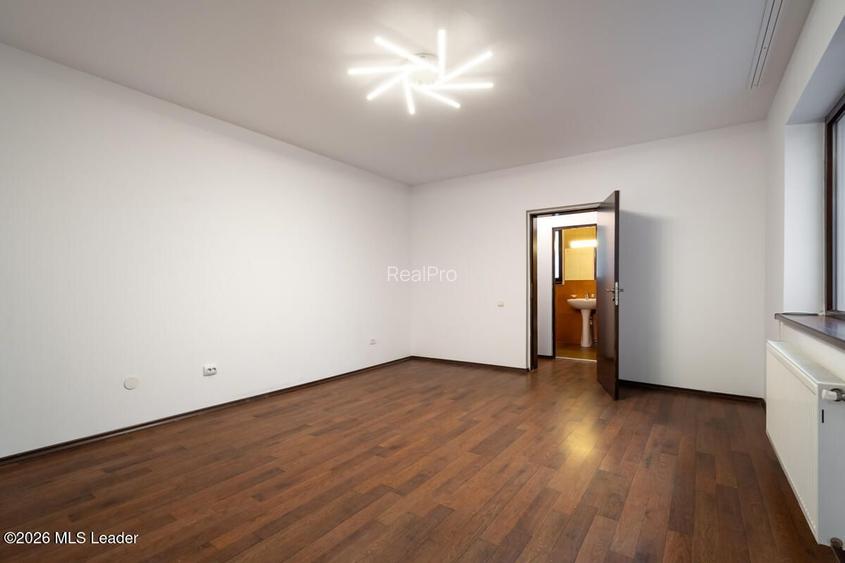 Cotroceni - Carol Davila, Townhouse 232 Mp - Oportunitate Rara - 56