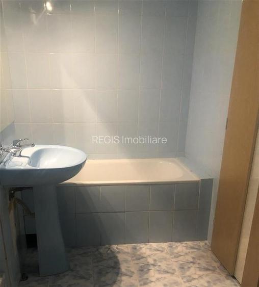 Pret bun! JUDETEAN - CALEA BUCURESTI | 2 Camere Spatios 57 MP | Boxa mare - 16