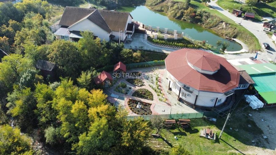 AFACERE LA CHEIE - Complexul turistic in incinta lacurilor Ocna Sibiului - 5